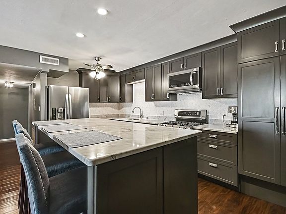 4th image of 9840 S Pulaski Rd APT 314