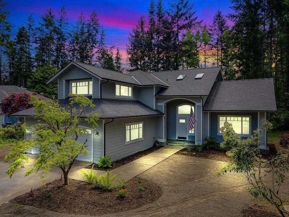1st image of 22387 Nordkyn Ln NW