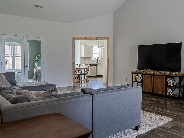 149 Bridgeport Dr — Photo 13