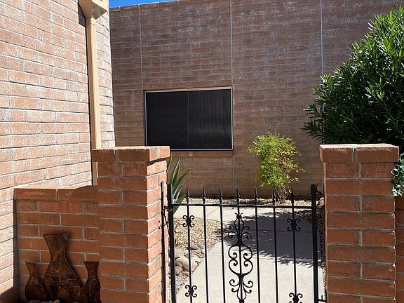 3rd image of 1520 W Calle Del Ducado