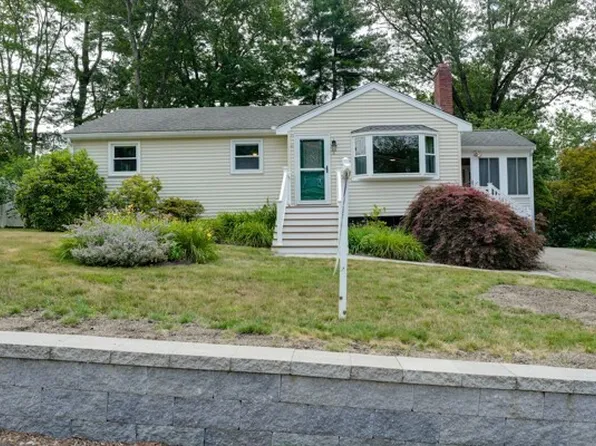 8 Westchester Dr, Milford, MA 01757