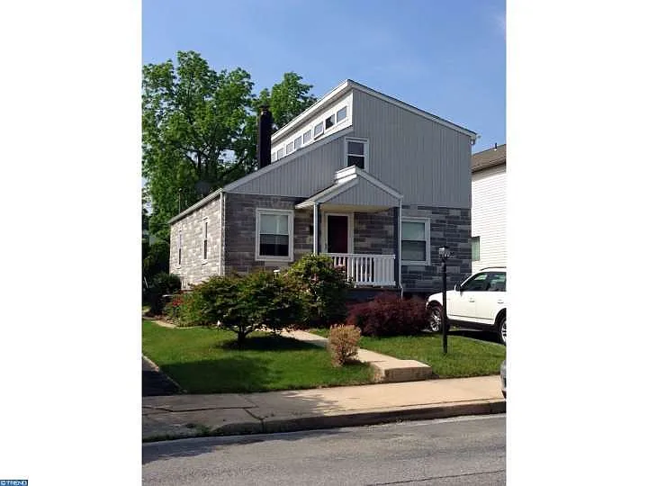 2220 Lincoln Ave photo 1