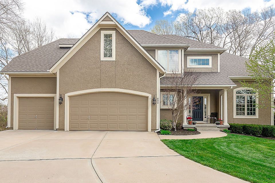1st image of 600 Broadmoor Cv