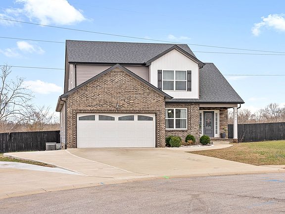 2nd image of 886 Wild Elm Ct