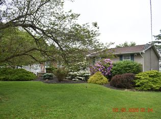 561 Jacobsburg Rd, Nazareth, PA 18064