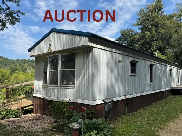 33981 Smyth Hollow Rd, Hillpoint, WI 53937