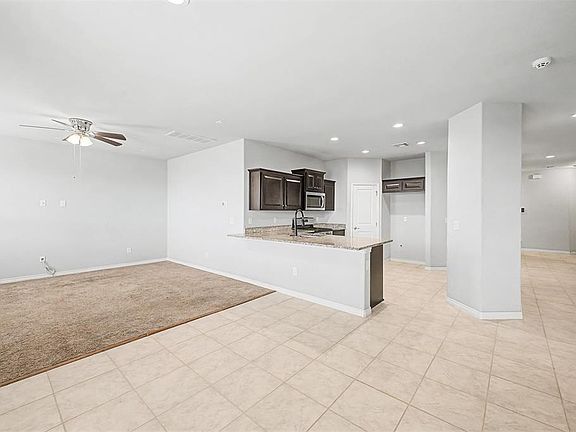 2nd image of 11220 SW 36th St