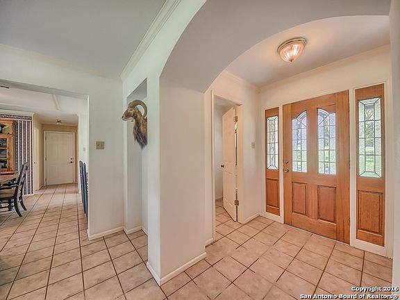 5th image of 300 Twin Oaks Dr