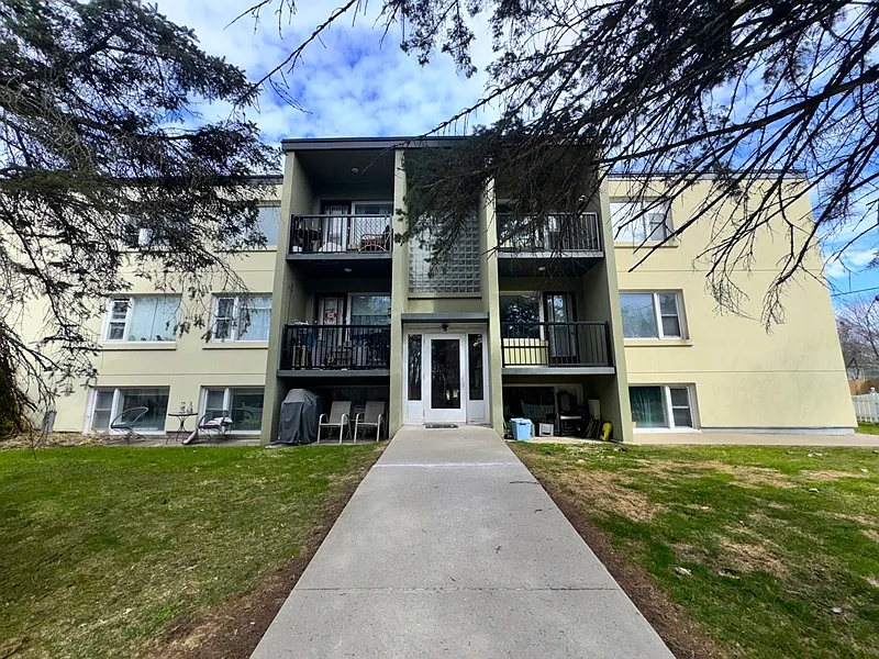 74 Shirley Ave