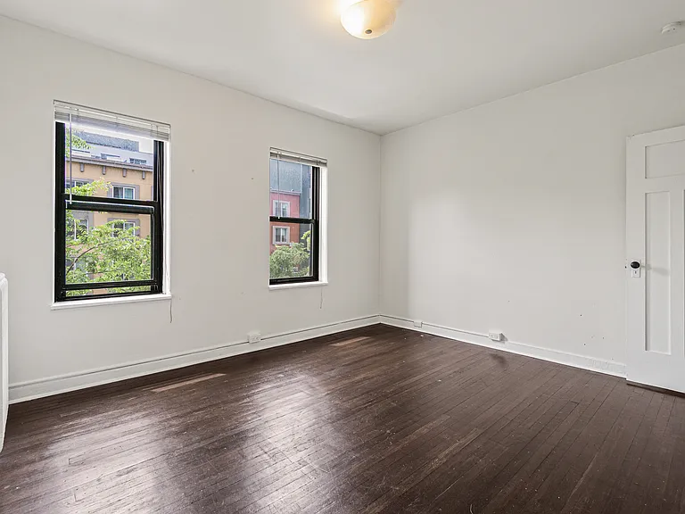304 Bell St #1 — Photo 6