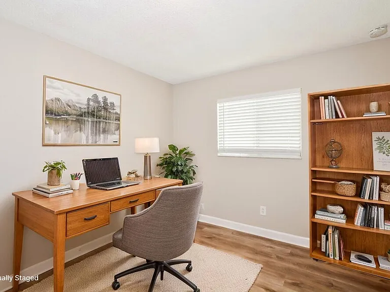 426 Iowa Woods Cir E — Photo 14