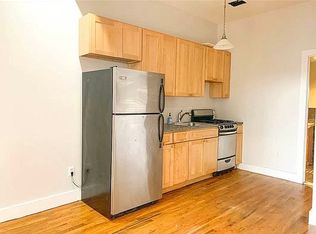 146 Grove St #3B, Brooklyn, NY 11221