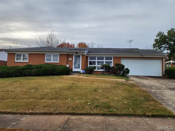 7958 Glenside Pl, Saint Louis, MO 63130