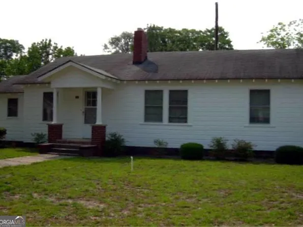 285 W Brumby Ave, Reidsville, GA 30453