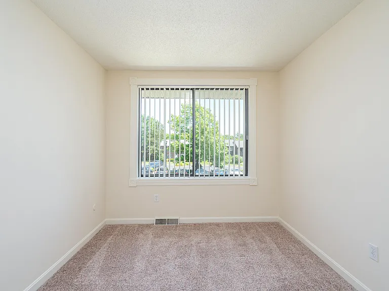 Hathaway Farms Townhomes at Northampton — Photo 93