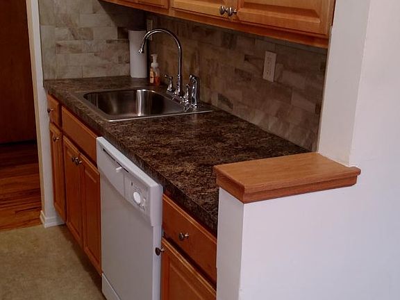 5th image of 527 Bloomfield Ave APT B5