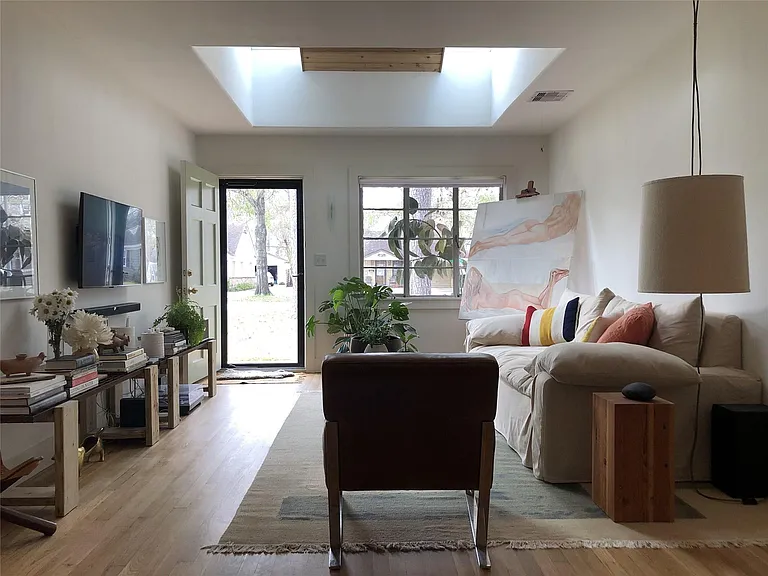 4126 Apollo St — Photo 3