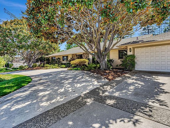 3rd image of 19680 Versailles Way