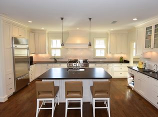 3617 N Rockingham St, Arlington, VA 22213