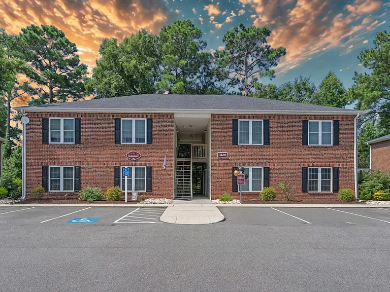 3695 Claypond Rd #H — Photo 59