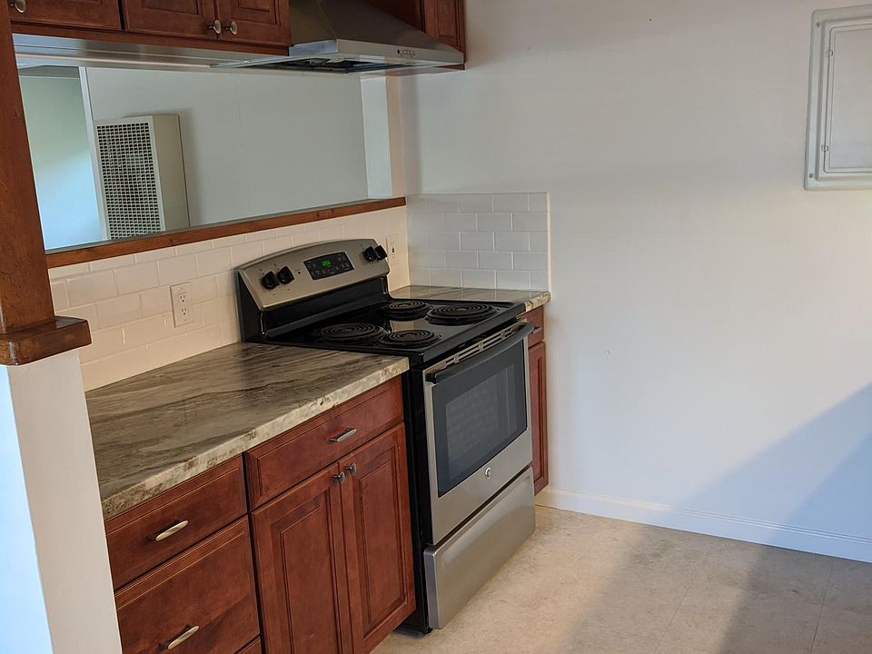 1st image of 3093 Emerson St APT B