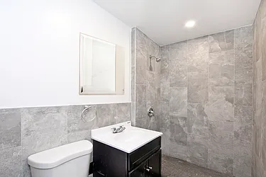 Rented by R New York