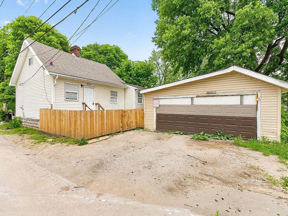1st image of 373 Wrexham Ave