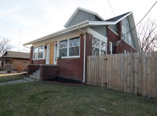 4211 N Prospect Rd, Peoria Heights, IL 61616