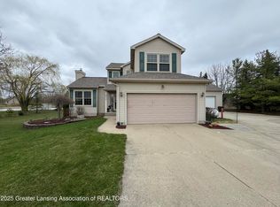 9073 Walnut Hwy, Dimondale, MI 48821