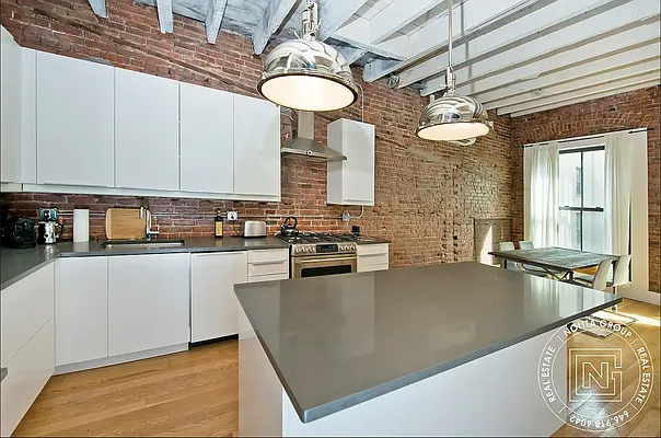 Rented by Nolita Group | media 7