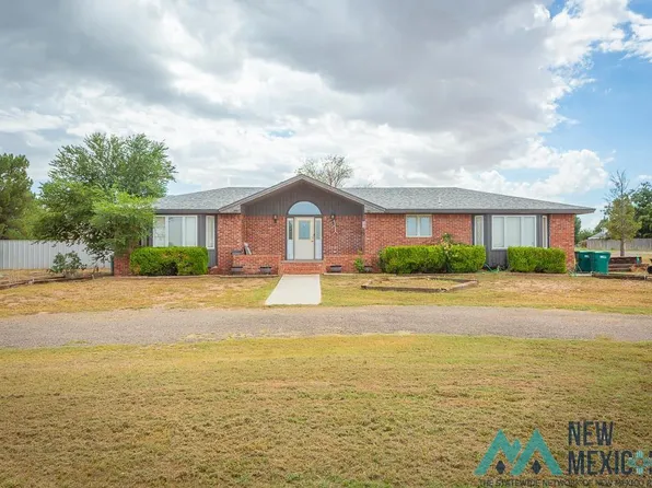 27 Crook Dr, Artesia, NM 88210