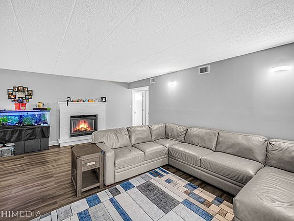 4th image of 10840 S 84th Ave APT 2C