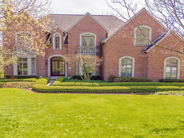 321 Saratoga Dr, Uniontown, PA 15401