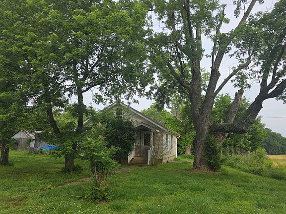2nd image of 389 Antioch Church Rd