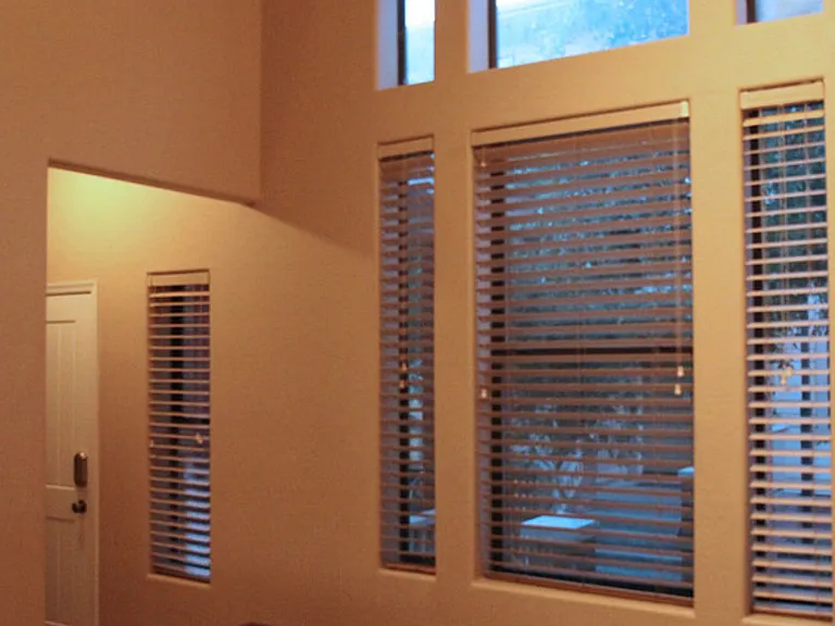 780 S Beck Ave — Photo 5