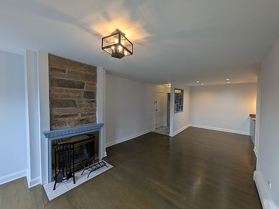 2nd image of 765 Grove Dr #2015