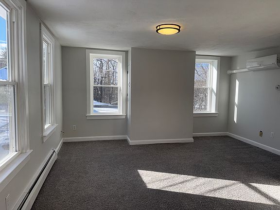 4th image of 25 Pine St APT 2