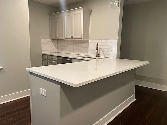 2nd image of 1222 William Howard Taft Rd #D2