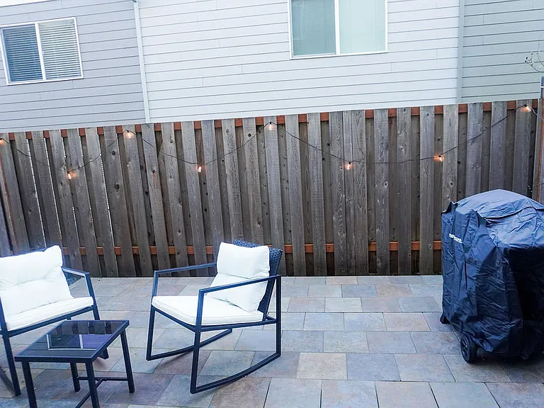 17446 SW Jay St — Photo 24