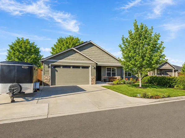 3229 Pecan Ct, Medford, OR 97504