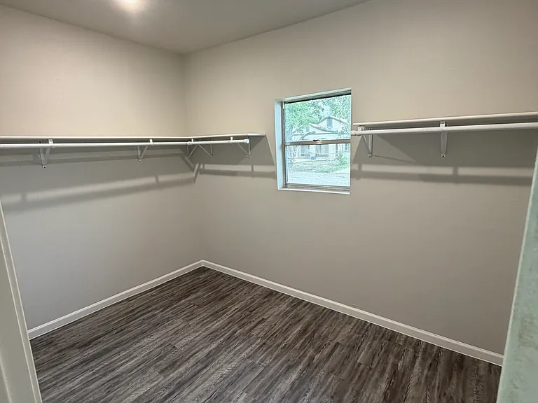 1623 W Ashby Pl — Photo 17