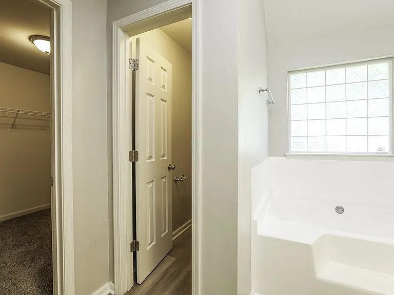 3112 Berthas Overlook — Photo 12