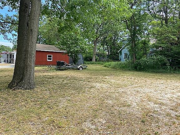 4th image of 801 Anchor Ave