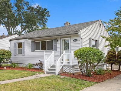 29031 Rosslyn Ave, Garden City, MI, 48135