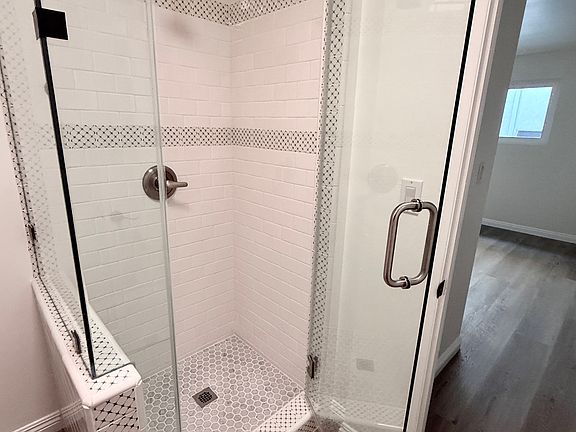 5th image of 3615 Bagley Ave APT 2