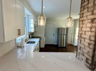 5 Chestnut St, Beverly, MA 01915