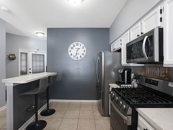 5th image of 189 Polaris Dr #32