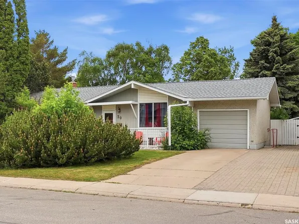 30 Riel CRESCENT, Saskatoon, SK S7J 2W6