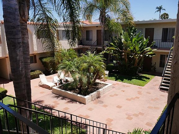 2nd image of 4840 Santa Monica Ave APT 18