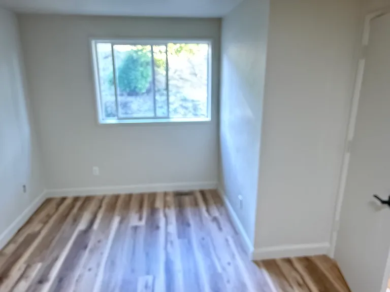 725 NW Quarry Rd — Photo 8